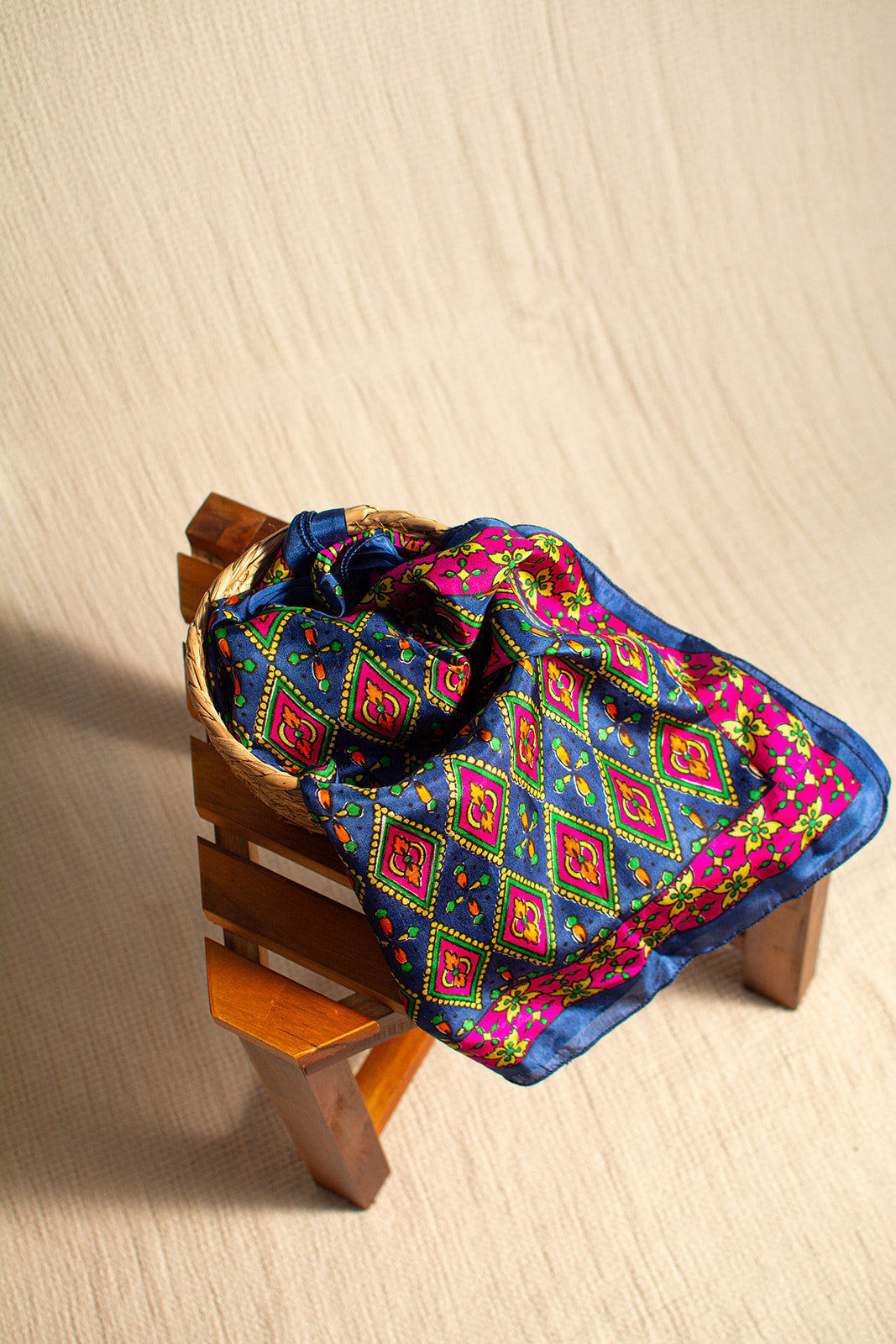 A geometric patterned scarf